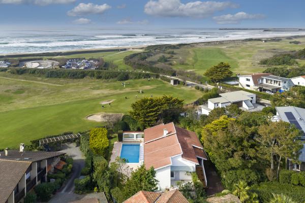 Photographe immobilier de luxe à Anglet – Reportage photo et vidéo haut de gamme
